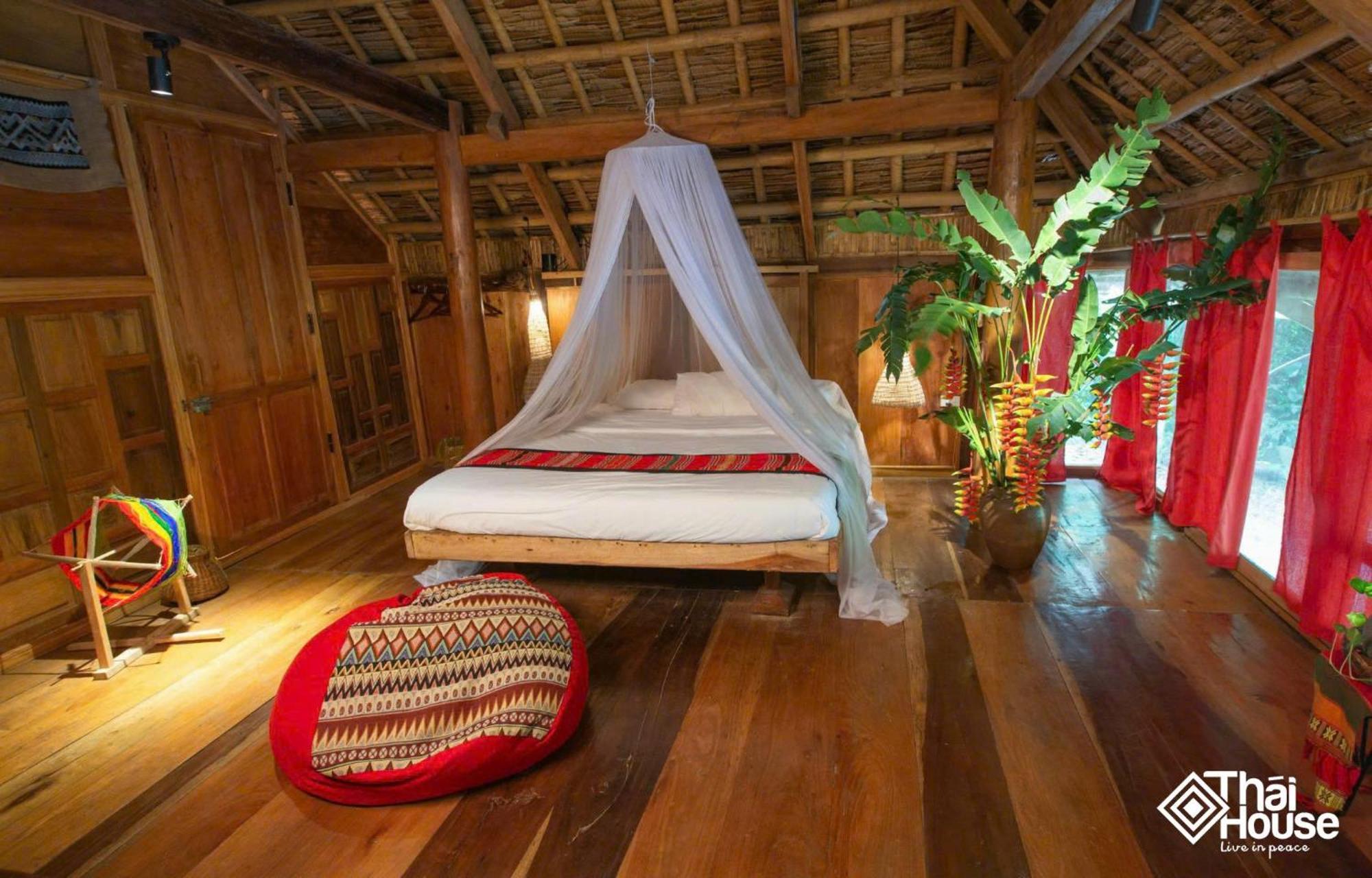 Thai House Pu Luong - Century Old Stilt House With Terrace Views Huong Ba Thuoc Zewnętrze zdjęcie