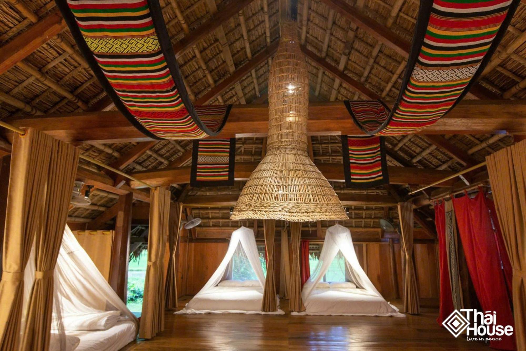 Thai House Pu Luong - Century Old Stilt House With Terrace Views Huong Ba Thuoc Zewnętrze zdjęcie