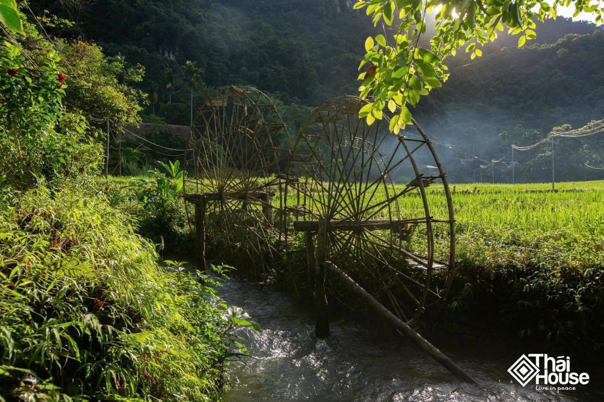 Thai House Pu Luong - Century Old Stilt House With Terrace Views Huong Ba Thuoc Zewnętrze zdjęcie